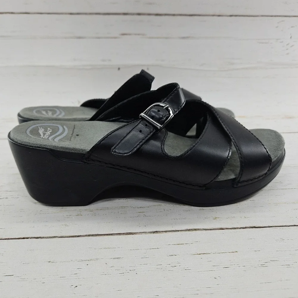 Dansko Sela Womens 40 US 9.5-10 Black Leather Strappy Clog Sandals Slides Chunky
